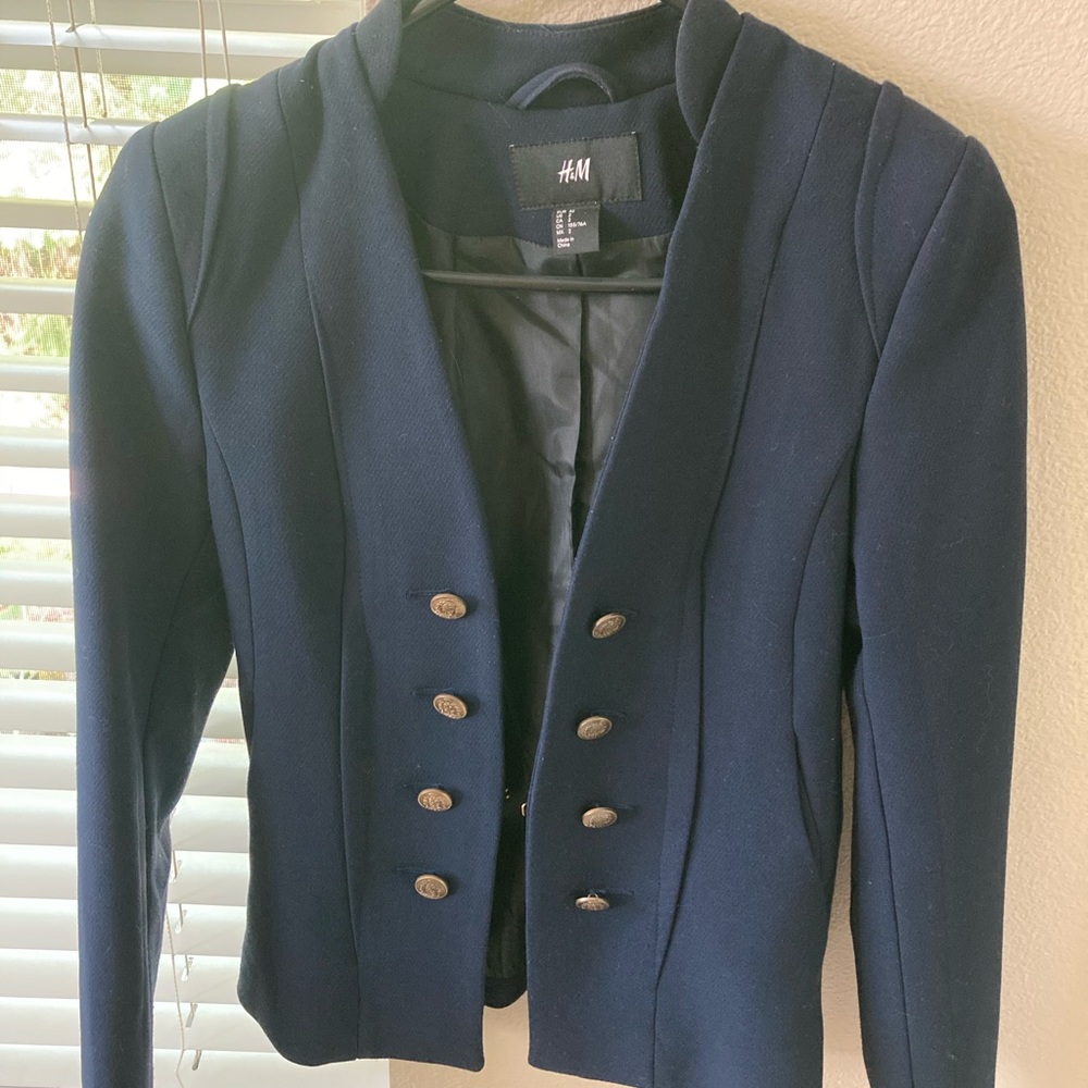 H&M dark blue blazer size 2 fits like XXS